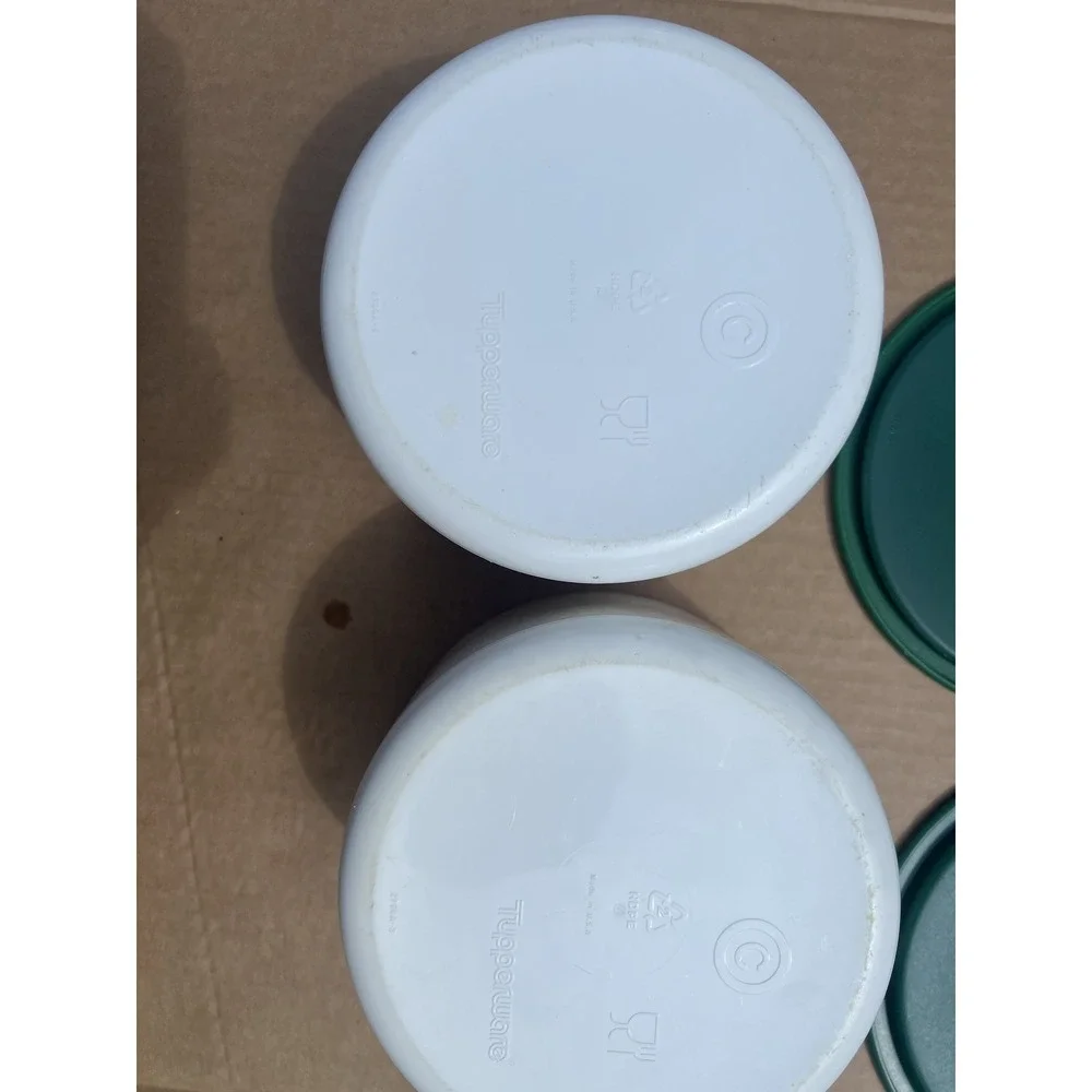 Vintage Tupperware Round Food Storage Containers with Green Lids -‎ Set of 2
